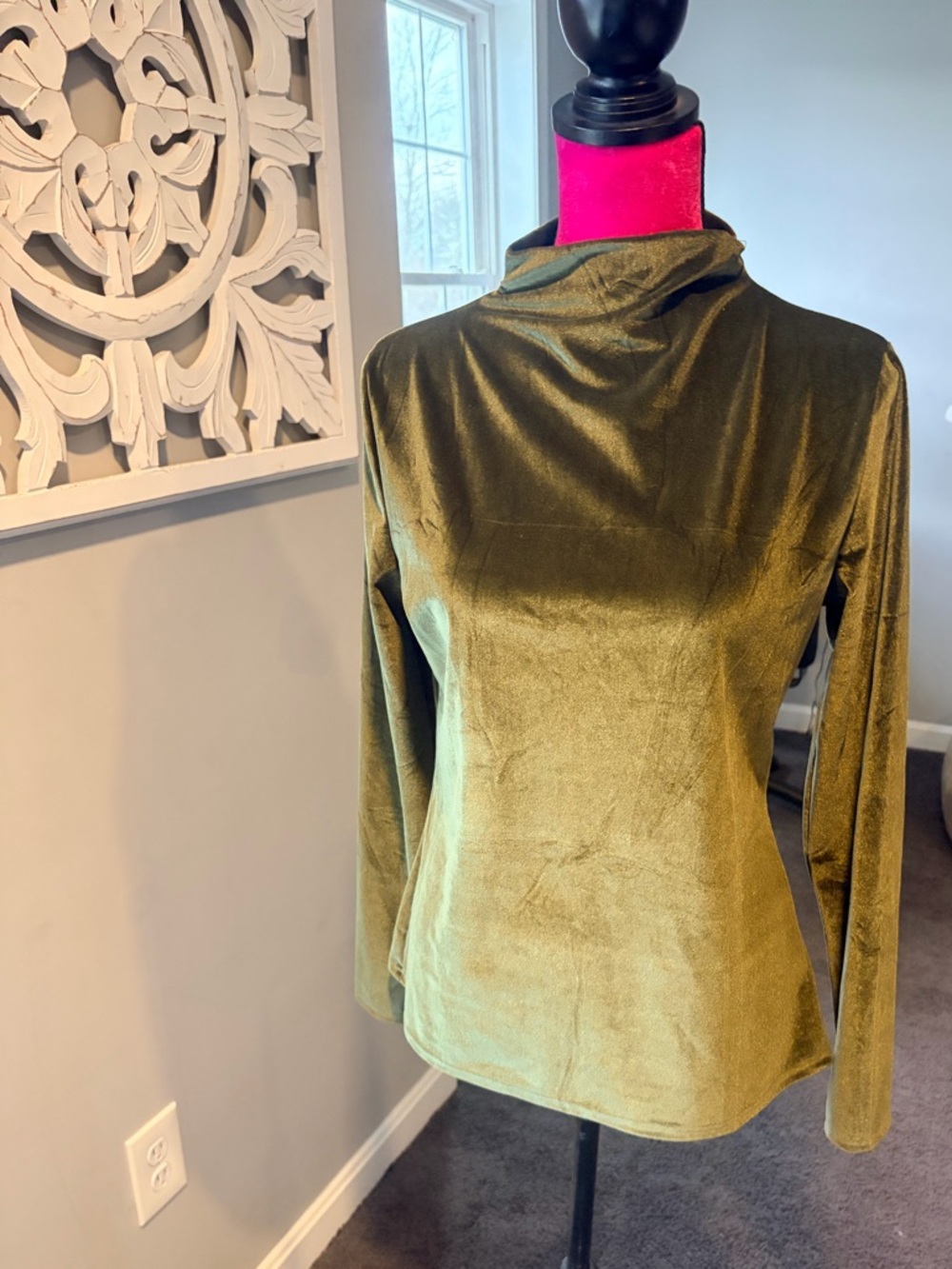 Olive Velour Fitted Top — M